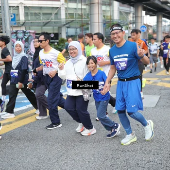 Runner Photo 4505413