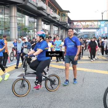 Runner Photo 4505419