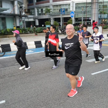 Runner Photo 4505453