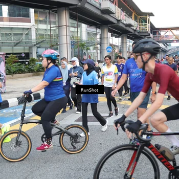Runner Photo 4505462