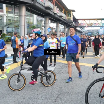 Runner Photo 4505471