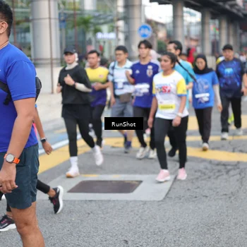 Runner Photo 4505524