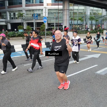 Runner Photo 4505532