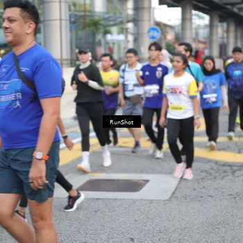 Runner Photo 4505543