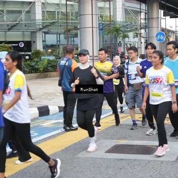Runner Photo 4505551