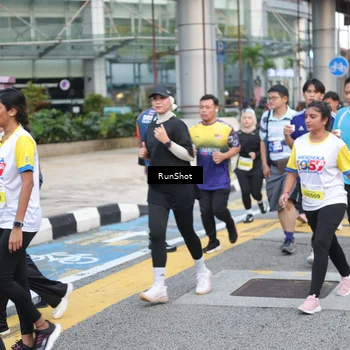 Runner Photo 4505557