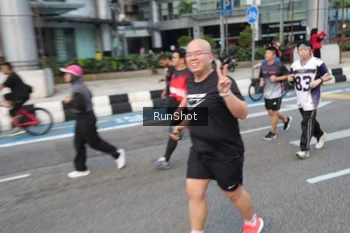 Runner Photo 4505571