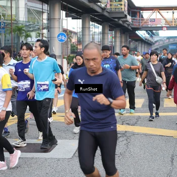 Runner Photo 4505592