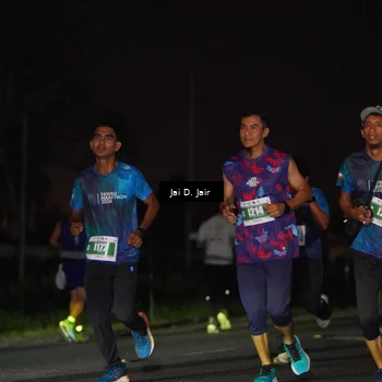Runner Photo 4505656