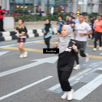 Runner Photo 4505669