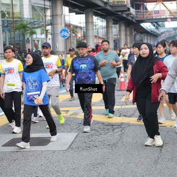 Runner Photo 4505678