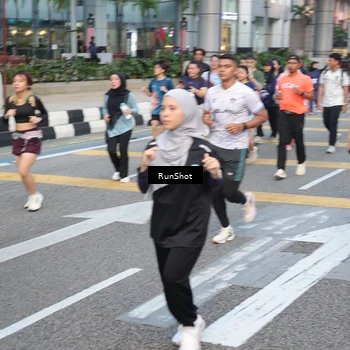 Runner Photo 4505683