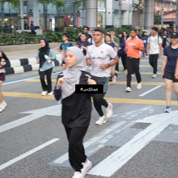 Runner Photo 4505713