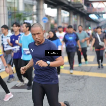 Runner Photo 4505732