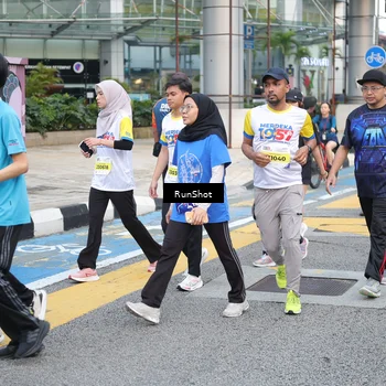 Runner Photo 4505733