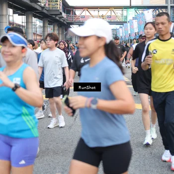 Runner Photo 4505778