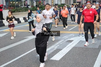 Runner Photo 4505786