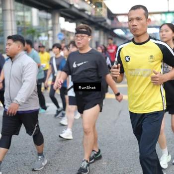 Runner Photo 4505812