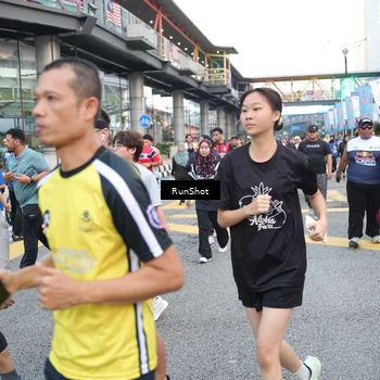 Runner Photo 4505861