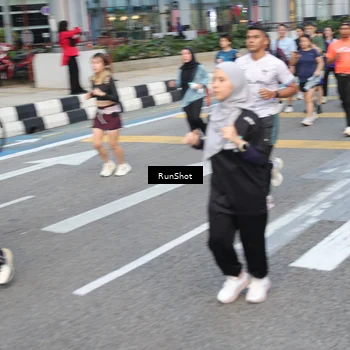 Runner Photo 4505898