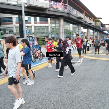 Runner Photo 4505974