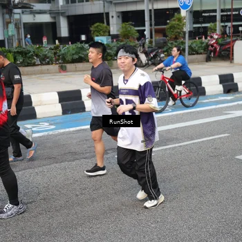 Runner Photo 4506213
