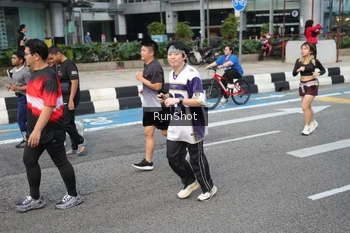 Runner Photo 4506269