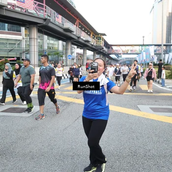 Runner Photo 4506313