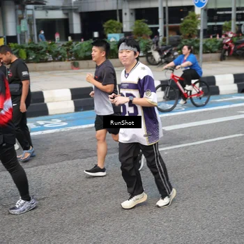Runner Photo 4506332