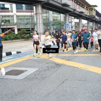 Runner Photo 4506441