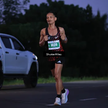 Runner Photo 4506501