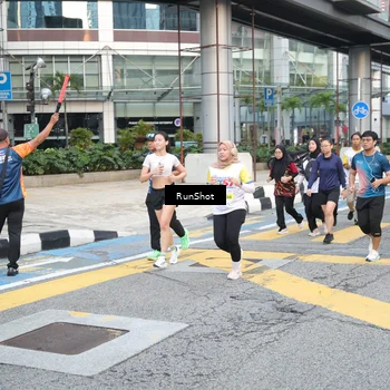 Runner Photo 4506540