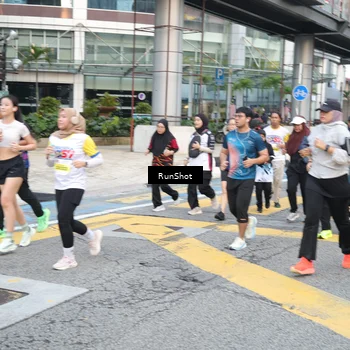Runner Photo 4506603