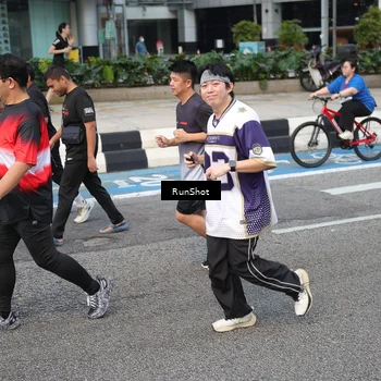 Runner Photo 4506630