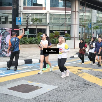 Runner Photo 4506631