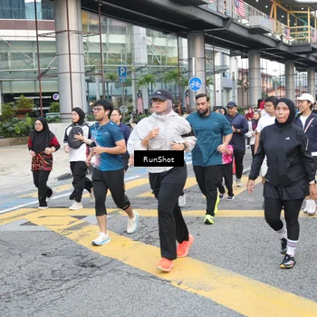 Runner Photo 4506693