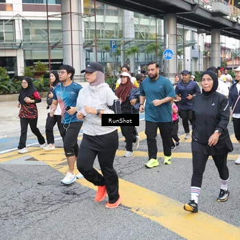Runner Photo 4506717