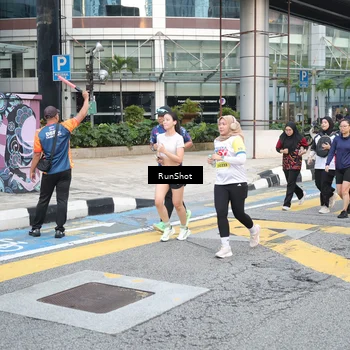 Runner Photo 4506725