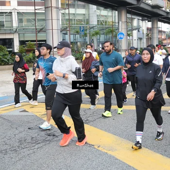 Runner Photo 4506779
