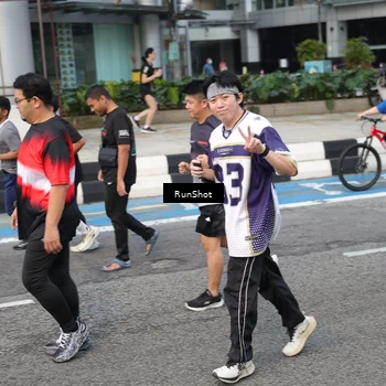 Runner Photo 4507116