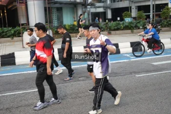 Runner Photo 4507355