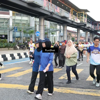 Runner Photo 4507362