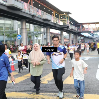 Runner Photo 4507426