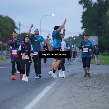Runner Photo 4507435