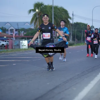 Runner Photo 4507476