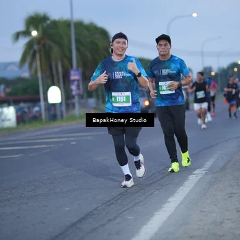 Runner Photo 4507545