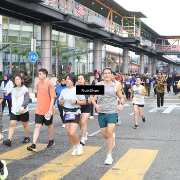 Runner Photo 4507567