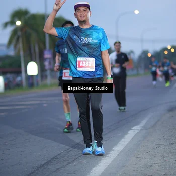 Runner Photo 4507580
