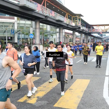 Runner Photo 4507785