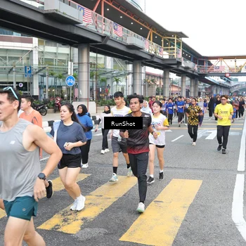 Runner Photo 4507817